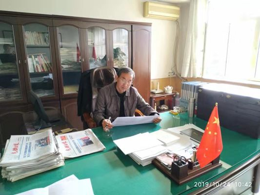 公司機(jī)關(guān)黨支部積極開展“不忘初心、牢記使命”主題教育答題活動.png